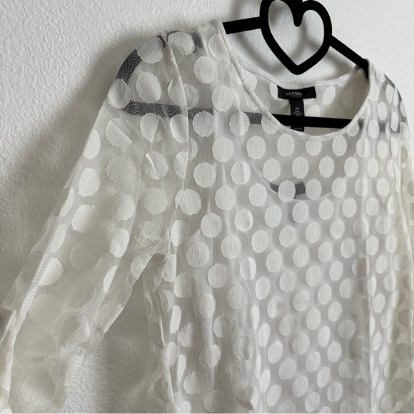 Alfani White Polka Dot Tab Sleeve Lace Floral Hem Top Size SP - Picture 4 of 8